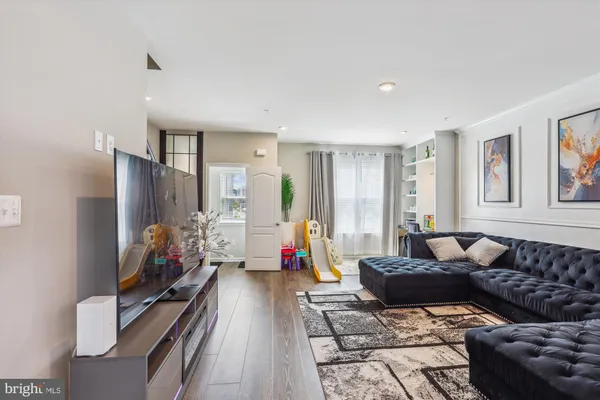 $550,000 | 7047 Fox Glove Lane, Hanover, MD 21076