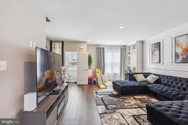 $555,000 | 7047 Fox Glove Lane, Hanover, MD 21076