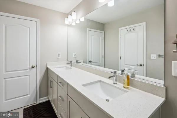 $550,000 | 7047 Fox Glove Lane, Hanover, MD 21076