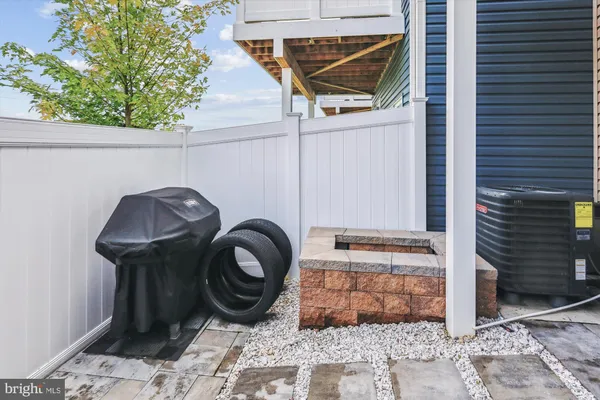 $550,000 | 7047 Fox Glove Lane, Hanover, MD 21076