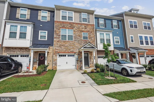 $555,000 | 7047 Fox Glove Lane, Hanover, MD 21076