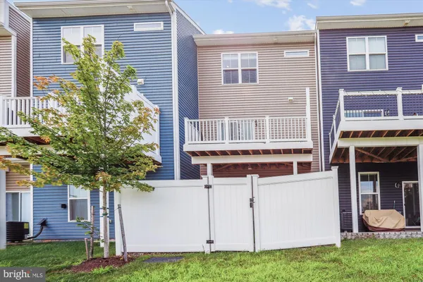 $550,000 | 7047 Fox Glove Lane, Hanover, MD 21076