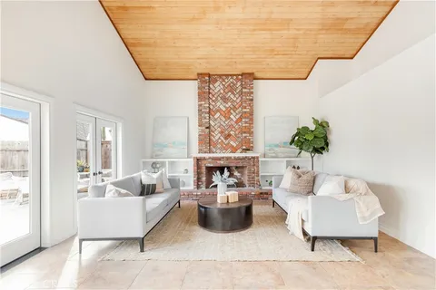 $2,995,000 | 469 Lenwood Circle, Costa Mesa, CA 92627