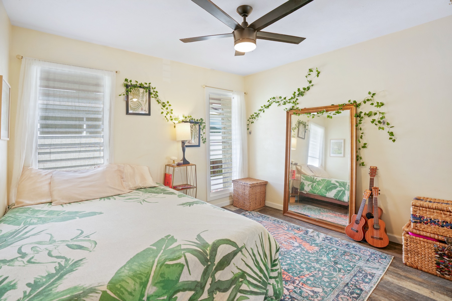 4461 Kamoa Road, Unit F21 Kapaa, HI 96746 - Photo 9 of 20 a bedroom with a bed dresser and a window