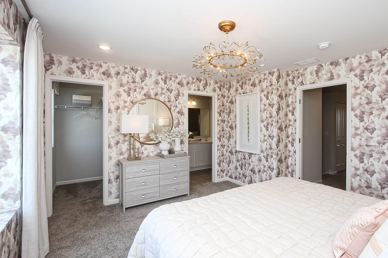 324 Kingsport Drive South Elgin, IL 60177 - Photo 13 of 25 a bedroom with a bed and a dresser