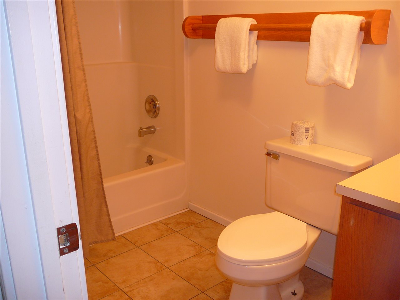255 Old Mill Road, Unit F23 Killington, VT 05751 - Photo 13 of 22 Gallery Image 13