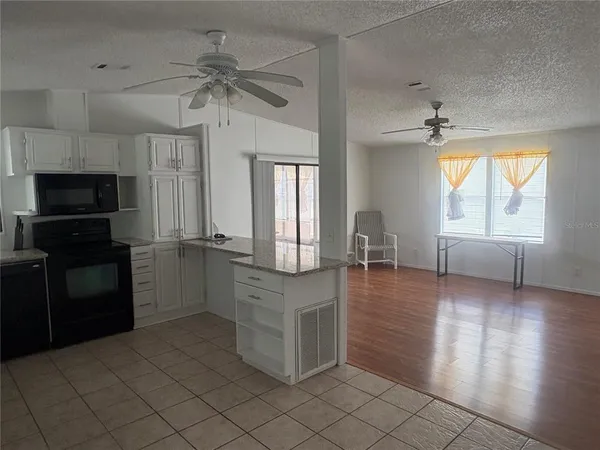 $1,595 | 2132 Sabal Palm Drive, Lakeland, FL 33810