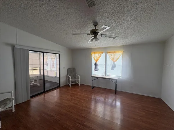 $1,595 | 2132 Sabal Palm Drive, Lakeland, FL 33810