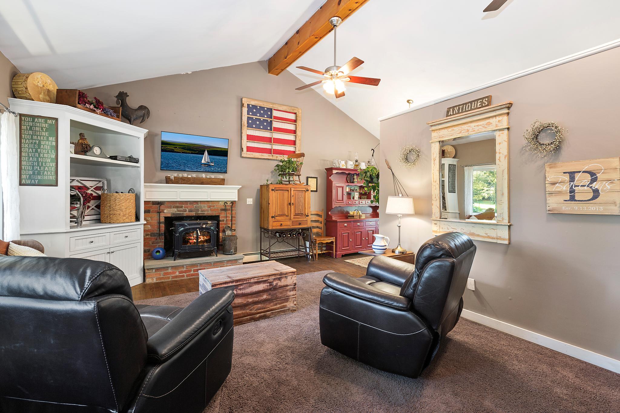 29 Glade Road East Hampton, NY 11937 - Photo 3 of 7