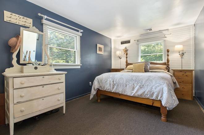 29 Glade Road East Hampton, NY 11937 - Photo 5 of 7