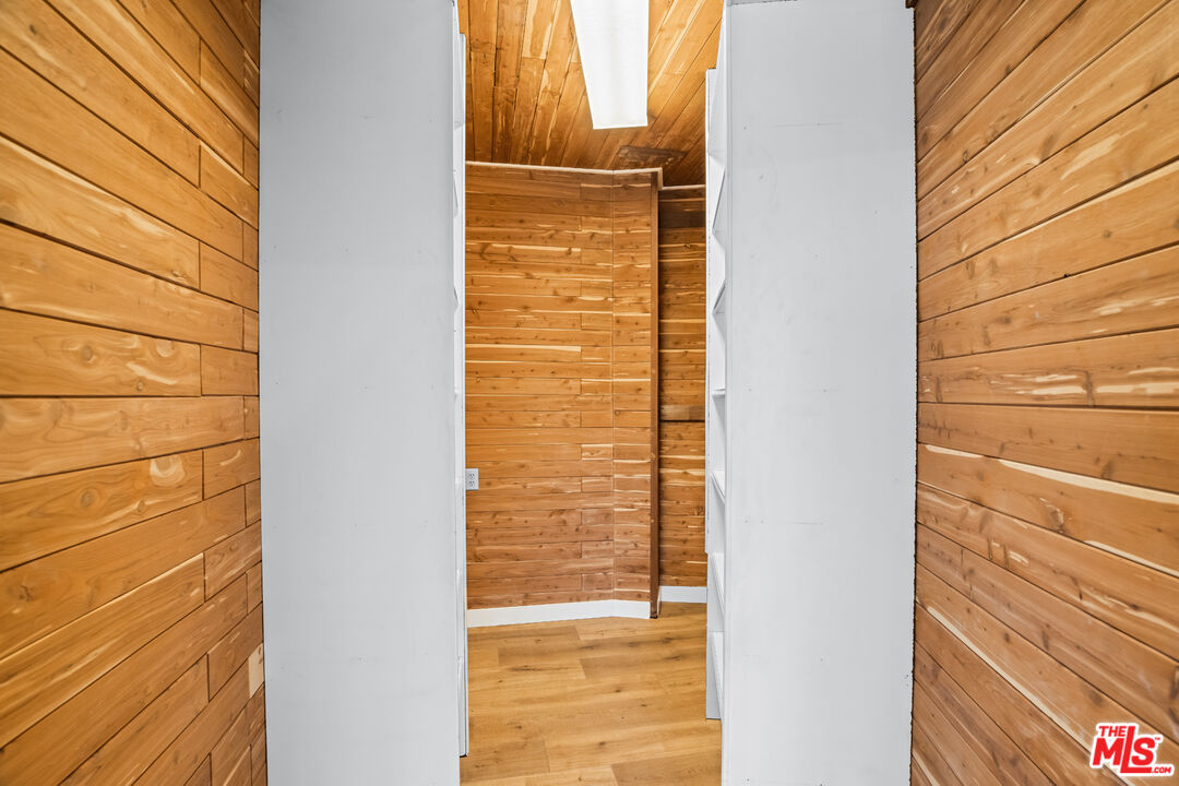 2254 Stradella Road Los Angeles, CA 90077 - Photo 21 of 27 a view of front door