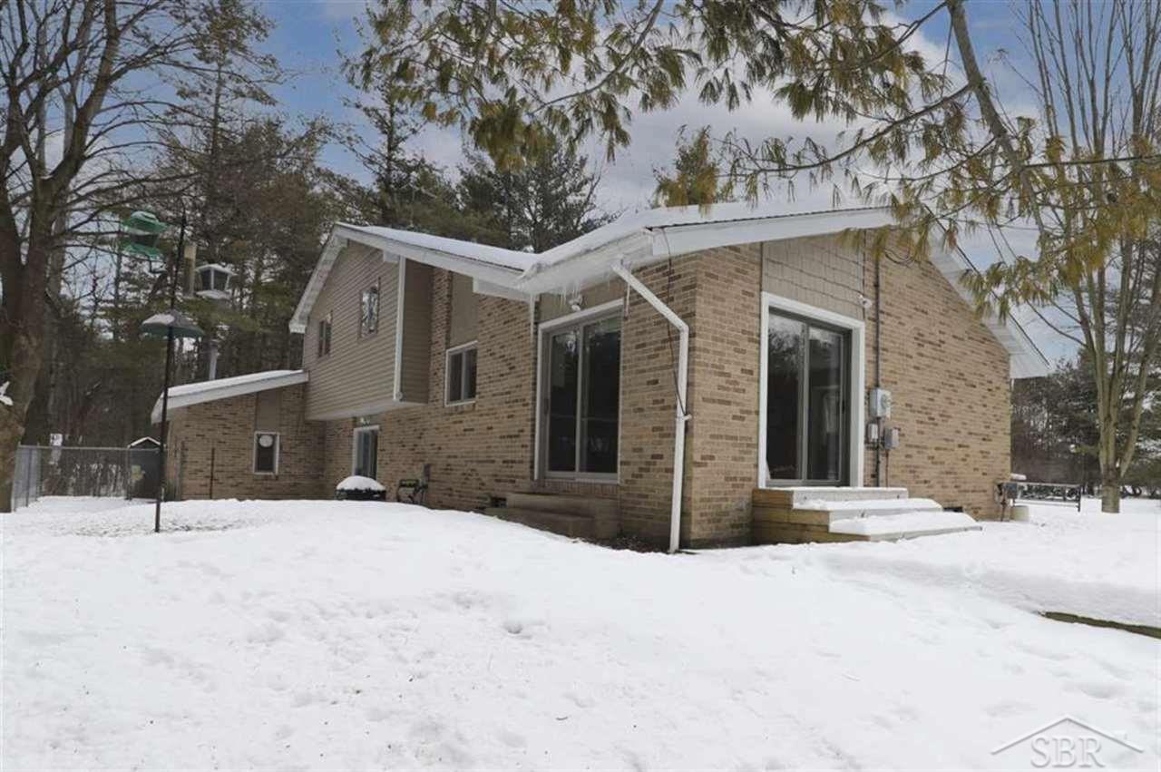 3601 Imrich Road Midland, MI 48642 - Photo 4 of 49 50034352-3.JPG
