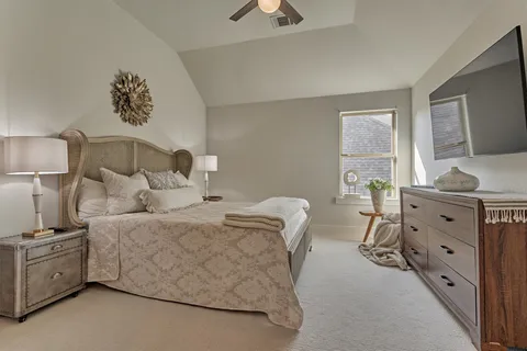 $1,185,000 | 134 Monterrey Bend, Montgomery, TX 77316