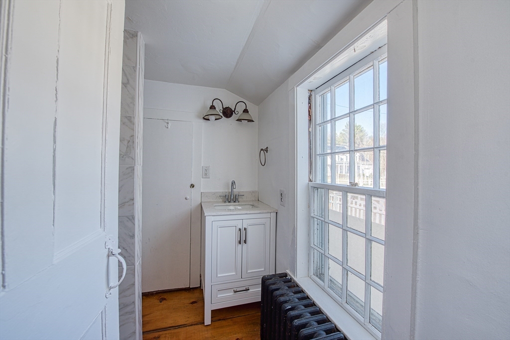 569 Main Street Hanover, MA 02339 - Photo 25 of 34