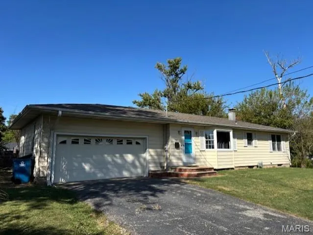$165,900 | 758 West 2nd Street, Bethalto, IL 62010