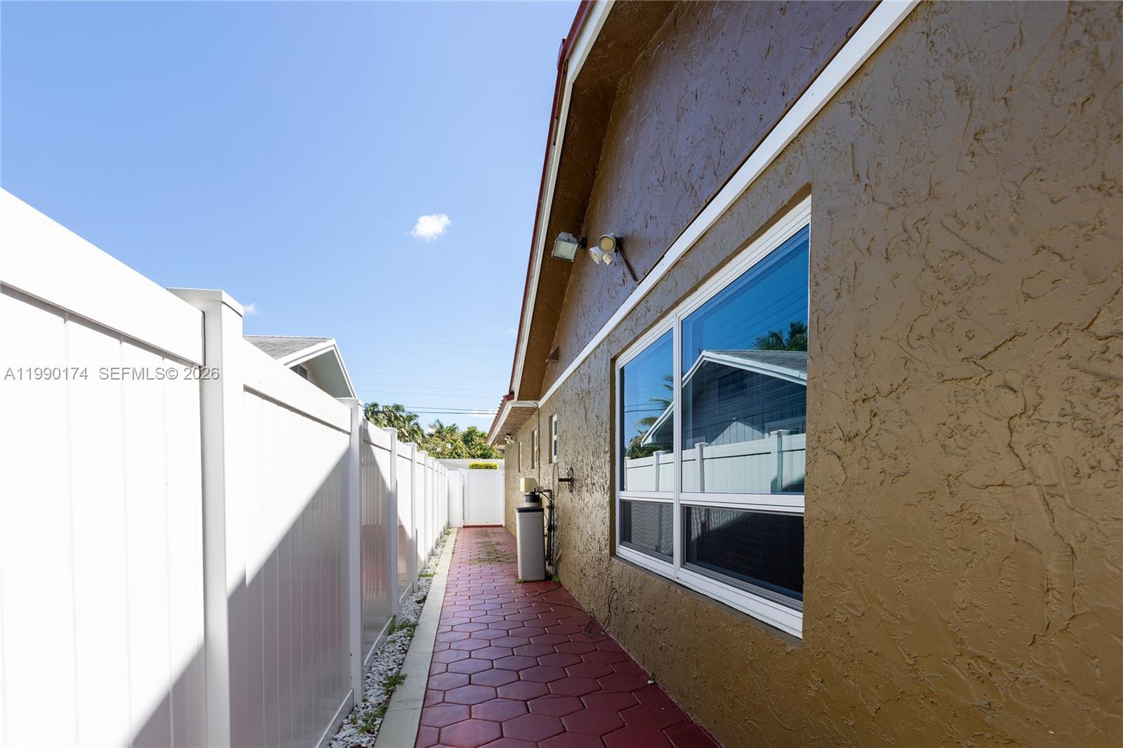 4548 Southwest 28th Way Dania Beach, FL 33312 - Photo 46 of 63