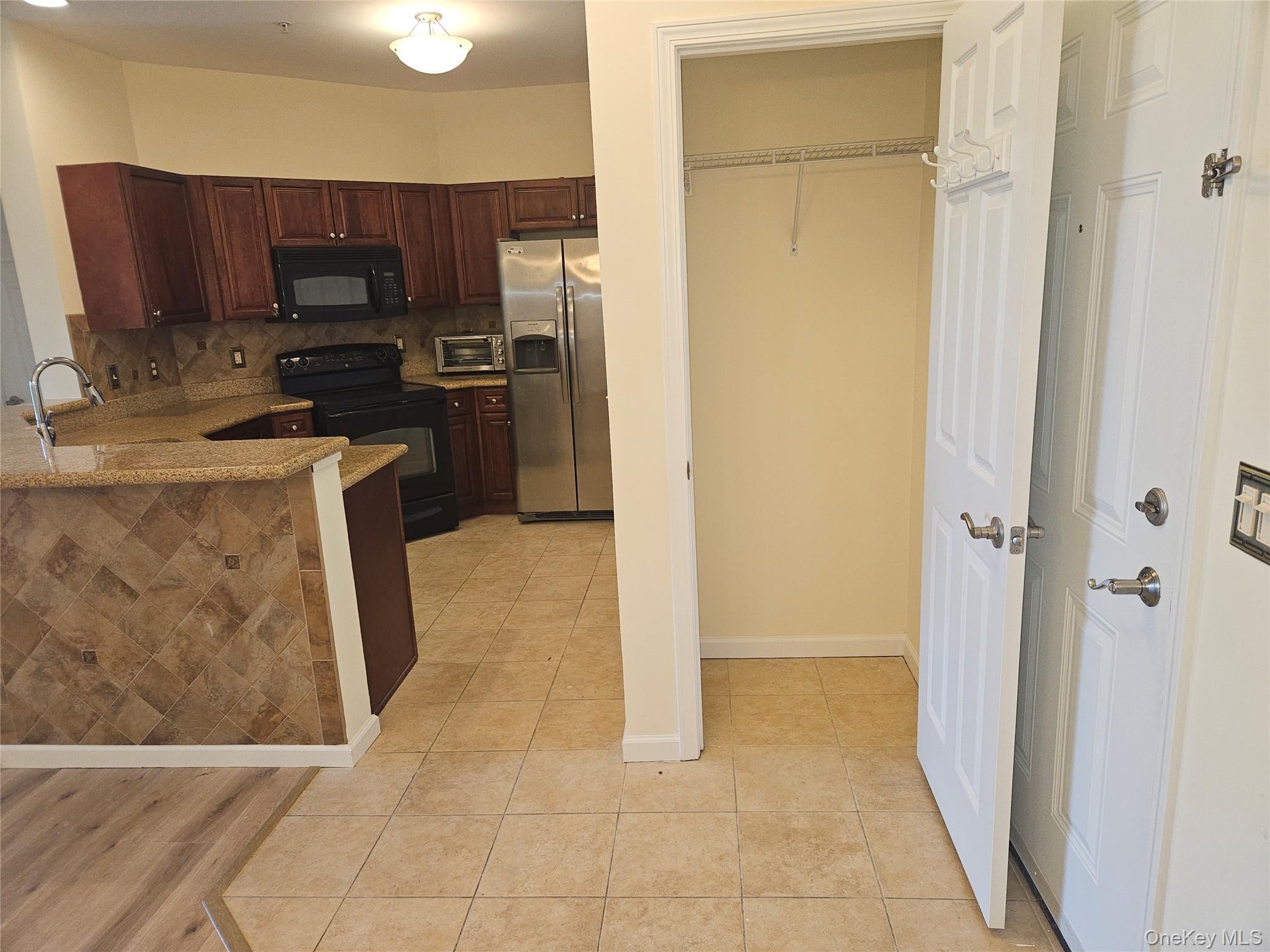 934 Tower Ridge Circle Middletown, NY 10941 - Photo 7 of 36 Gallery Image 7