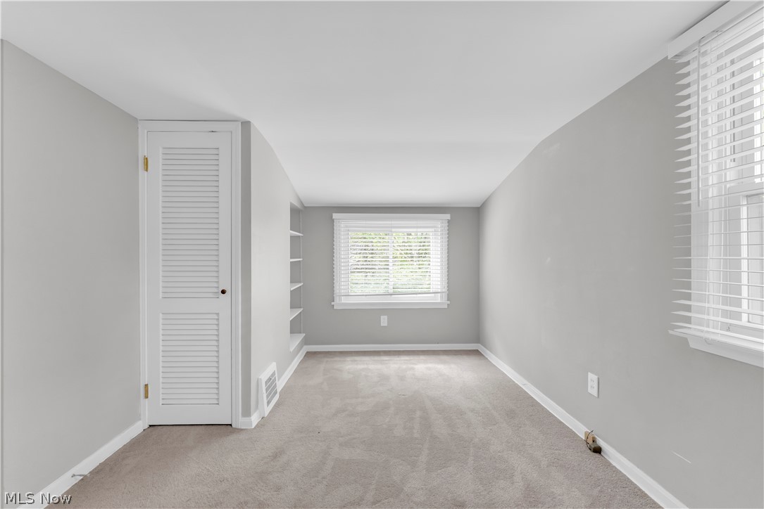 1547 Commodore Road Lyndhurst, OH 44124 - Photo 17 of 22 Gallery Image 17