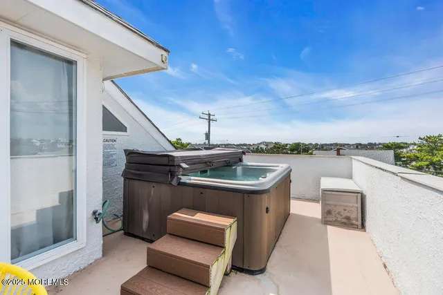 a view of an entryway of house