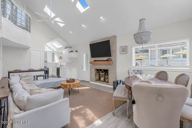 a view of a livingroom with furniture and window