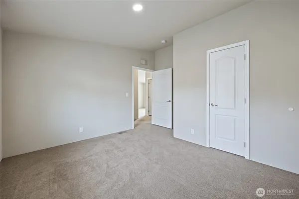 $399,000 | 3516 Meadowbrook Lane Southeast, Lacey, WA 98503