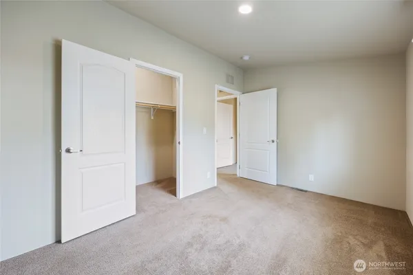 $399,000 | 3516 Meadowbrook Lane Southeast, Lacey, WA 98503