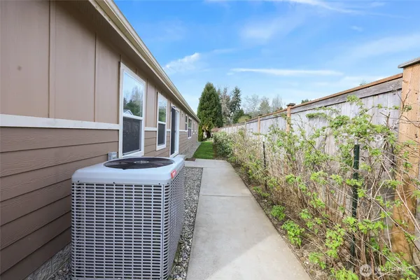$399,000 | 3516 Meadowbrook Lane Southeast, Lacey, WA 98503