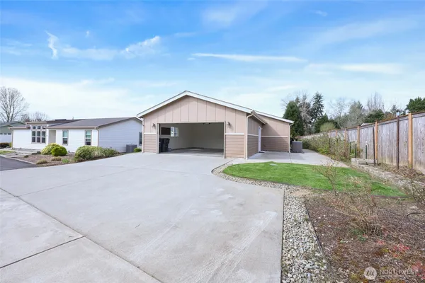 $399,000 | 3516 Meadowbrook Lane Southeast, Lacey, WA 98503