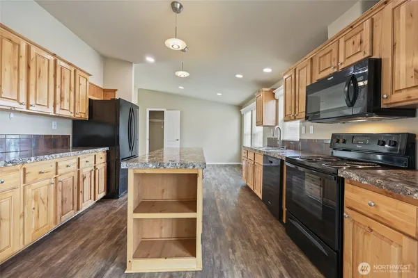 $399,000 | 3516 Meadowbrook Lane Southeast, Lacey, WA 98503