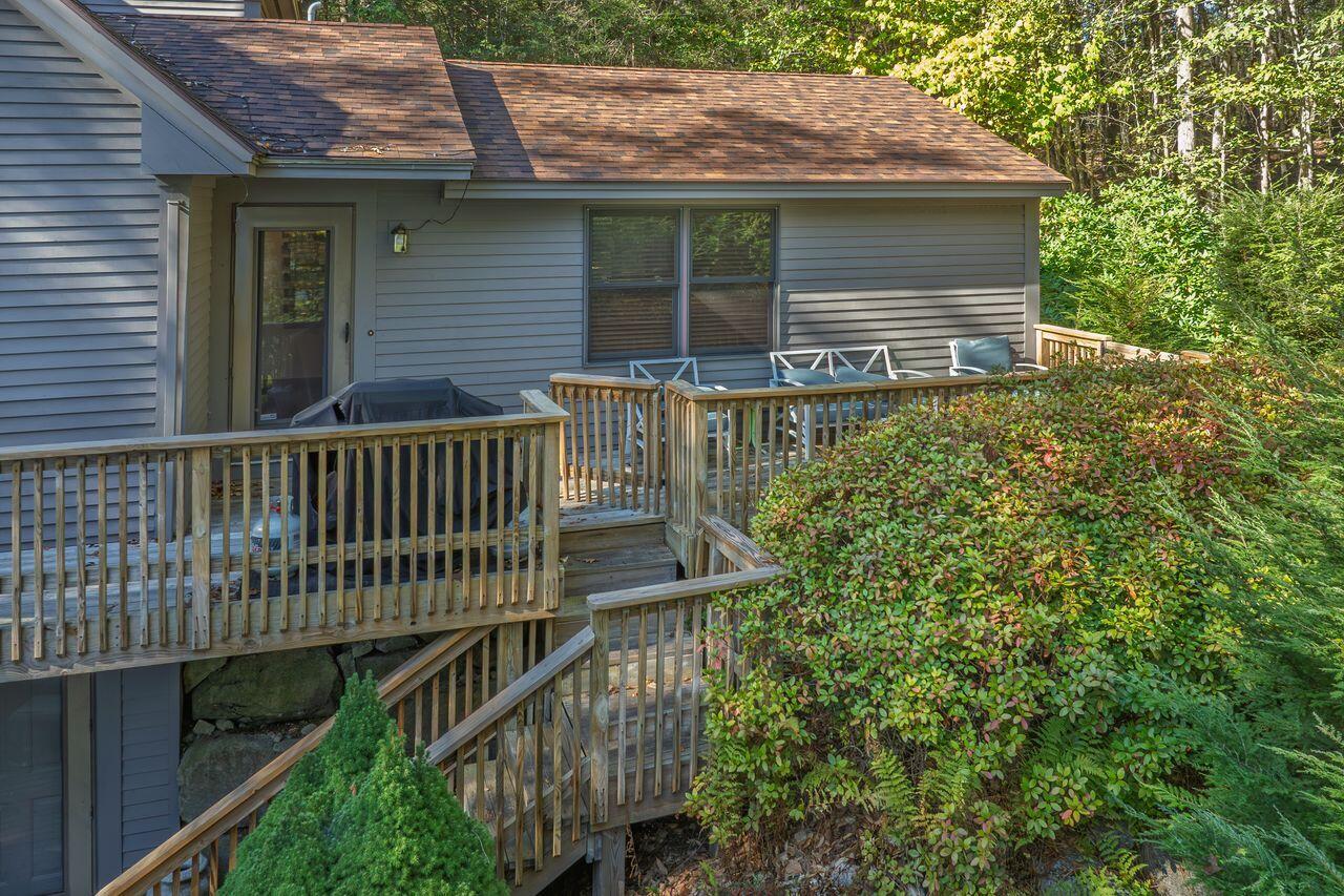 114 Wild Acres Road Raymond, ME 04071 - Photo 4 of 100 114_wild_Acres_Road_Raymond-05