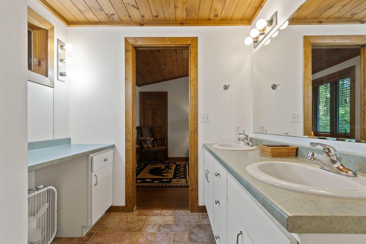 114 Wild Acres Road Raymond, ME 04071 - Photo 78 of 100 20251009SB-71052