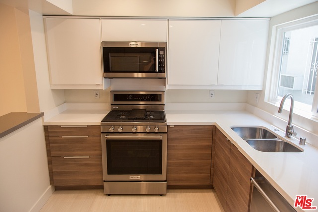 508 North Kings Road, Unit 2 West Hollywood, CA 90048 - Photo 11 of 25