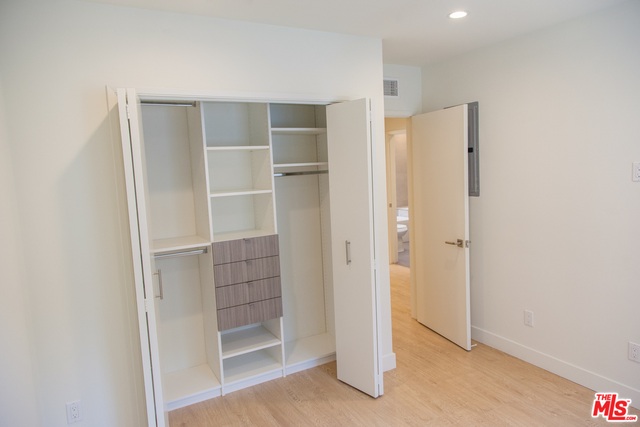 508 North Kings Road, Unit 2 West Hollywood, CA 90048 - Photo 17 of 25