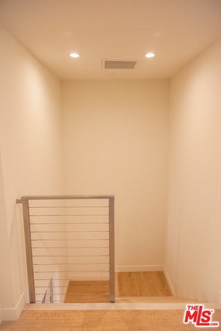 508 North Kings Road, Unit 2 West Hollywood, CA 90048 - Photo 18 of 25