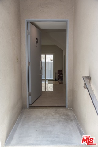 508 North Kings Road, Unit 2 West Hollywood, CA 90048 - Photo 23 of 25