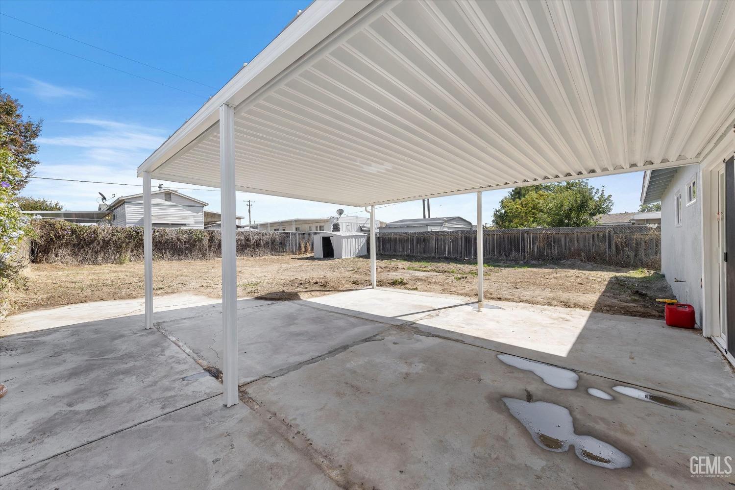 Undisclosed Address Bakersfield, CA 93312 - Photo 22 of 23 a room with pool table