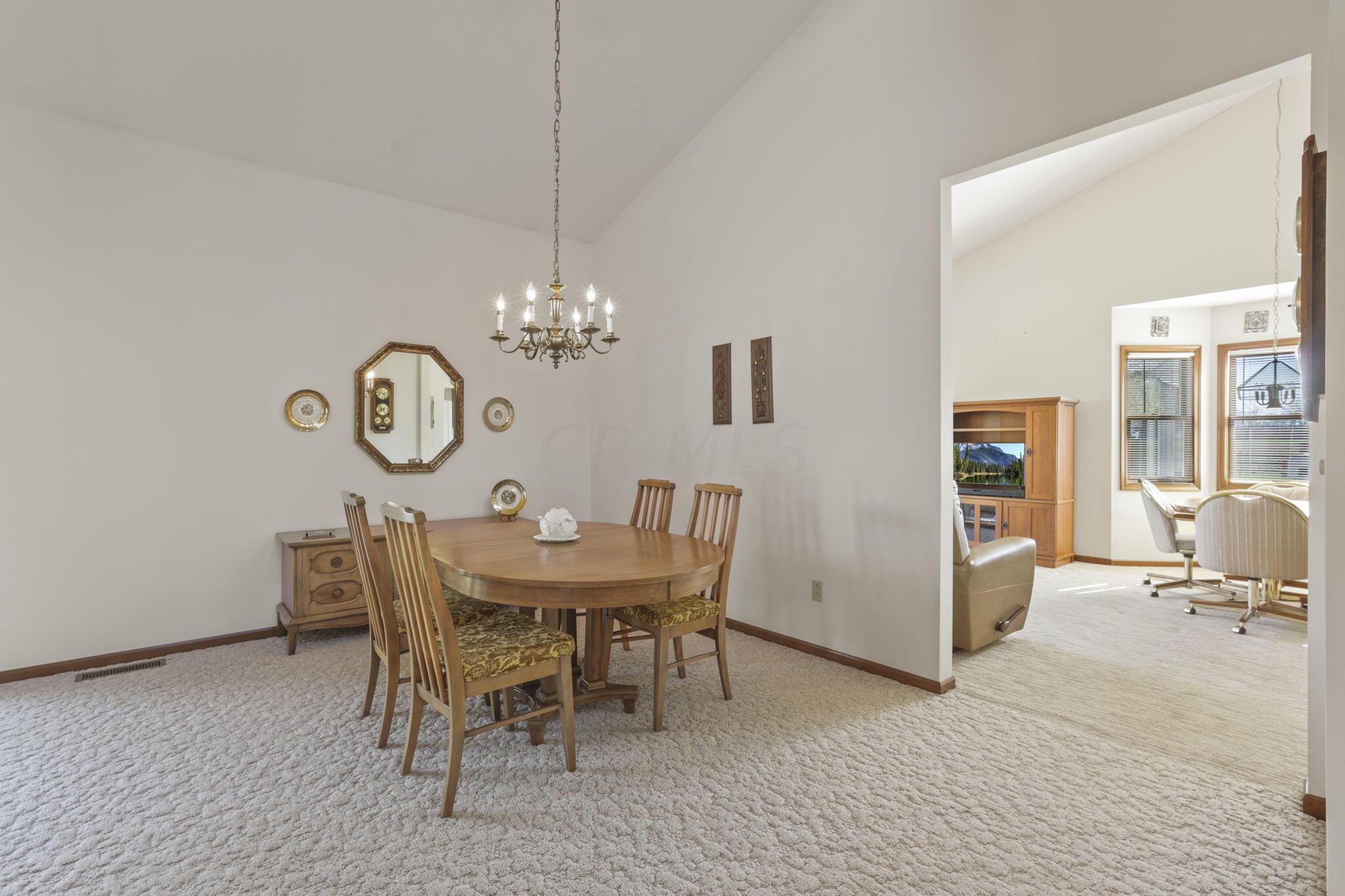 3826 Stemen Road Northwest Baltimore, OH 43105 - Photo 11 of 58 Living Room