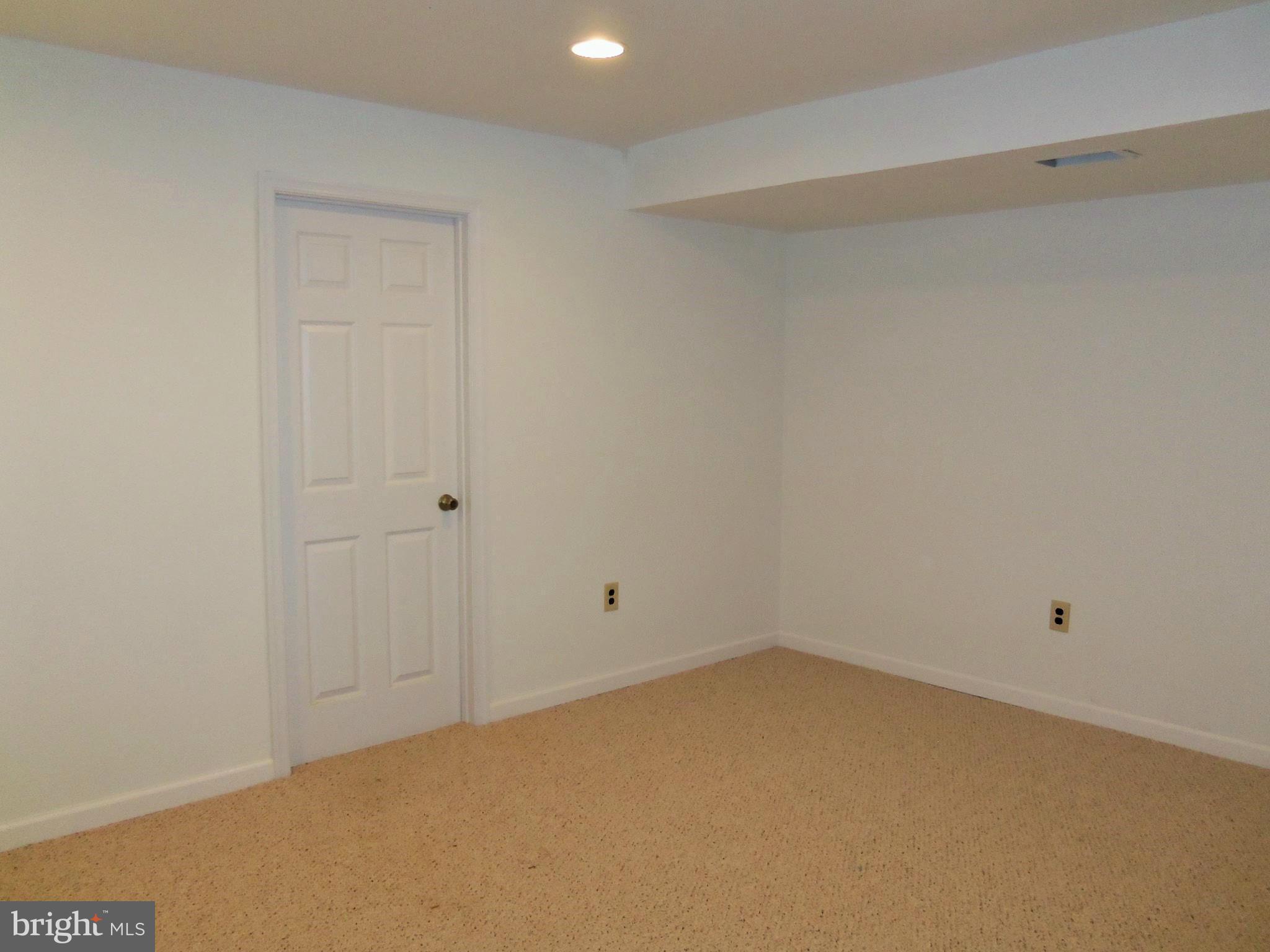 1920 Brookdale Road Baltimore, MD 21244 - Photo 14 of 22