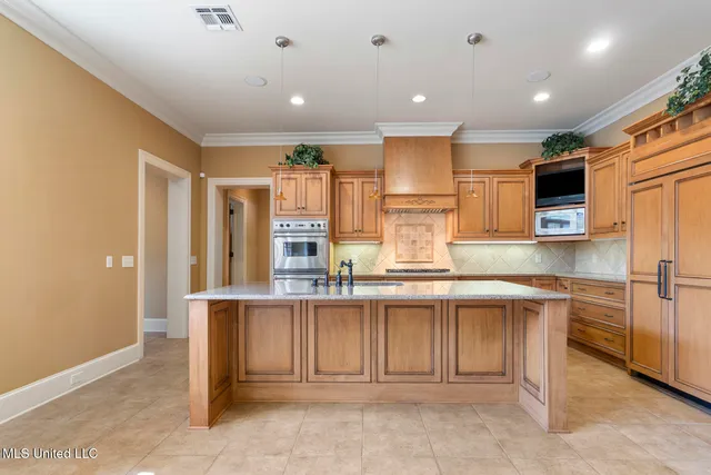 $845,000 | 9 Cypress Lane, Jackson, MS 39211