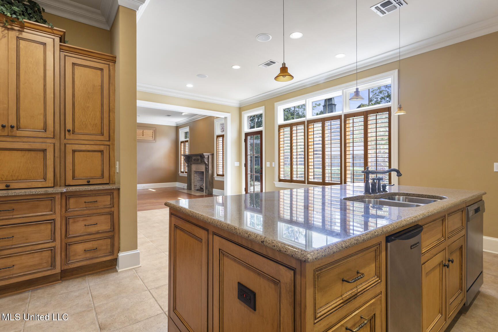 9 Cypress Lane Jackson, MS 39211 - Photo 19 of 47 9 Cypress Lane-19