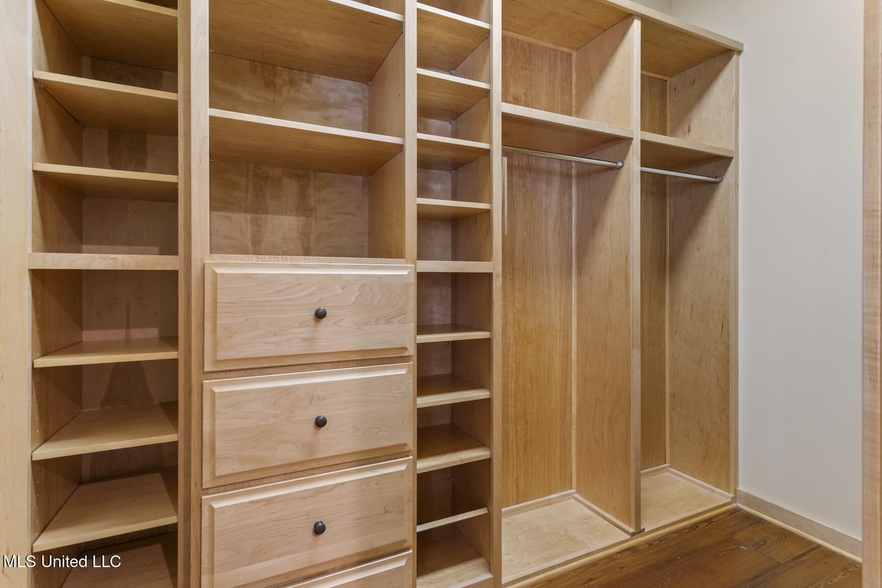 9 Cypress Lane Jackson, MS 39211 - Photo 25 of 47 9 Cypress Lane-25