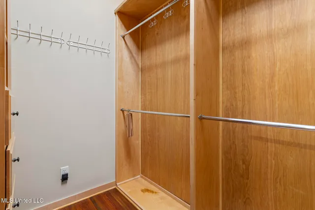 $845,000 | 9 Cypress Lane, Jackson, MS 39211