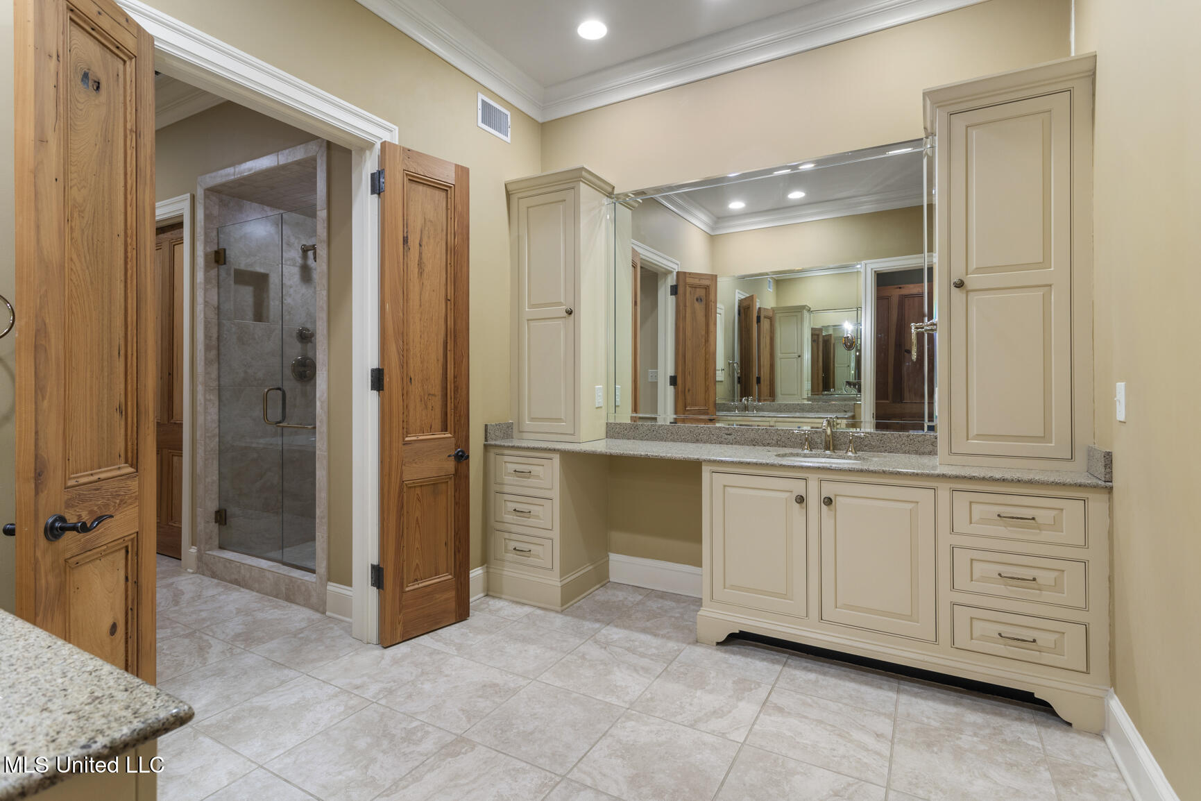 9 Cypress Lane Jackson, MS 39211 - Photo 27 of 47 9 Cypress Lane-27