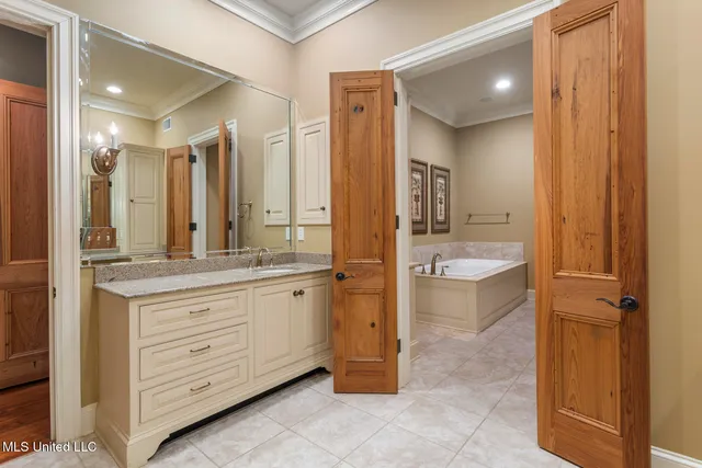 $845,000 | 9 Cypress Lane, Jackson, MS 39211