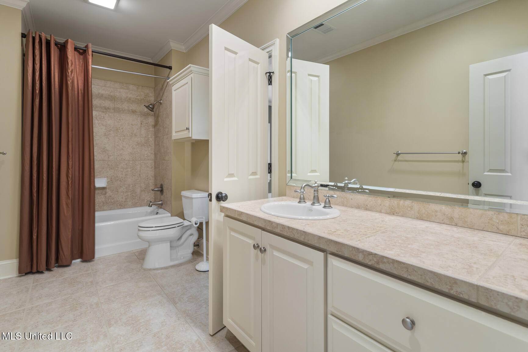 9 Cypress Lane Jackson, MS 39211 - Photo 38 of 47 9 Cypress Lane-38