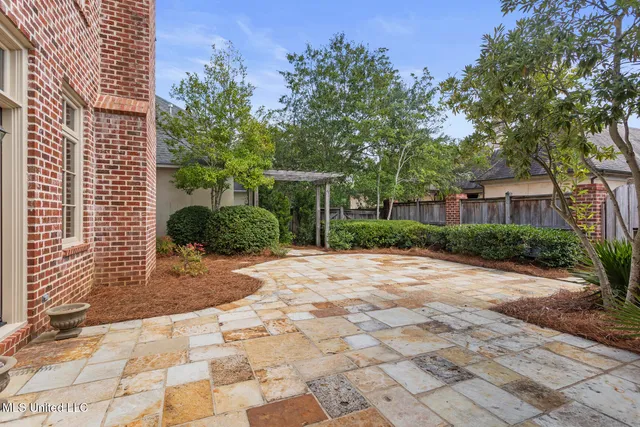 $845,000 | 9 Cypress Lane, Jackson, MS 39211