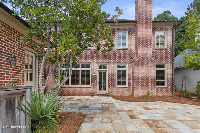 $845,000 | 9 Cypress Lane, Jackson, MS 39211