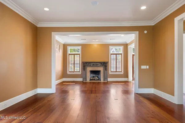 $765,000 | 9 Cypress Lane, Jackson, MS 39211