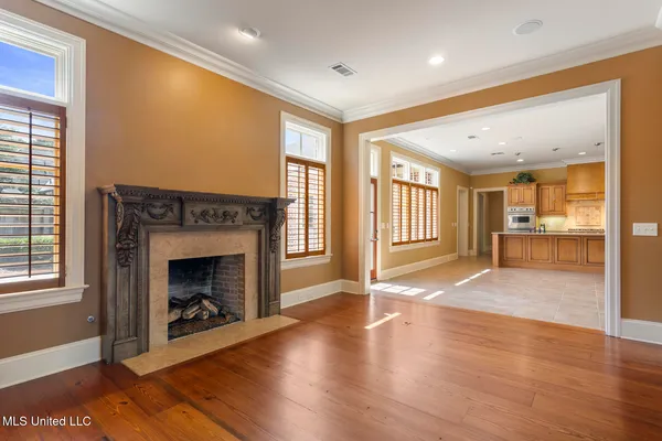 $765,000 | 9 Cypress Lane, Jackson, MS 39211