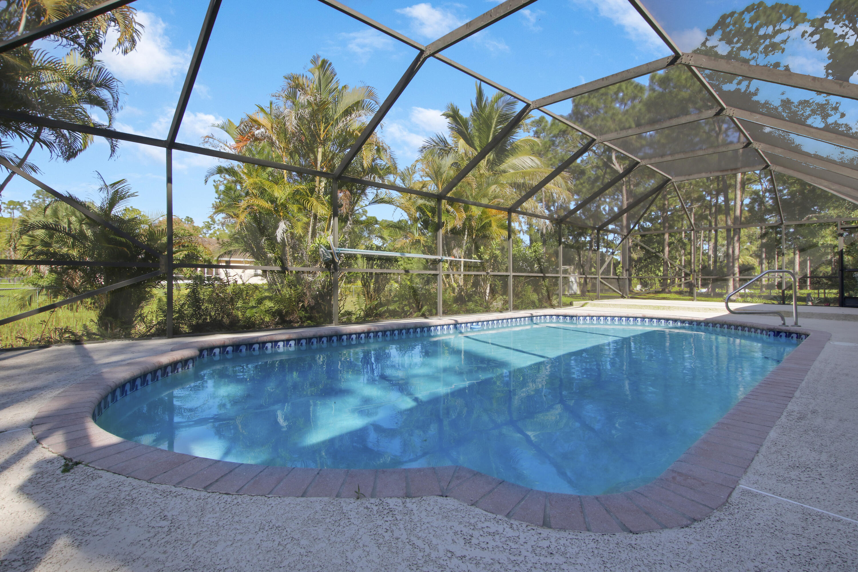 13635 86th Road North The Acreage, FL 33412 - Photo 25 of 33 47CC7E36-24F3-43DB-9634-7301CA407BDC
